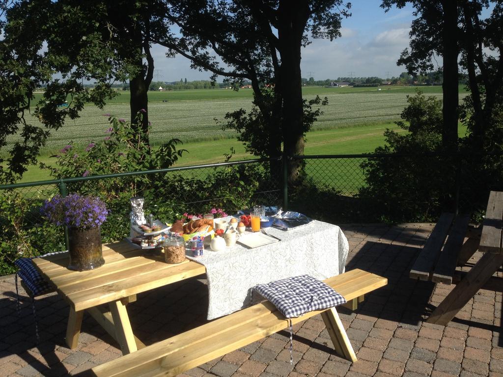 B&B Op De Brabantse Wal Halsteren 외부 사진