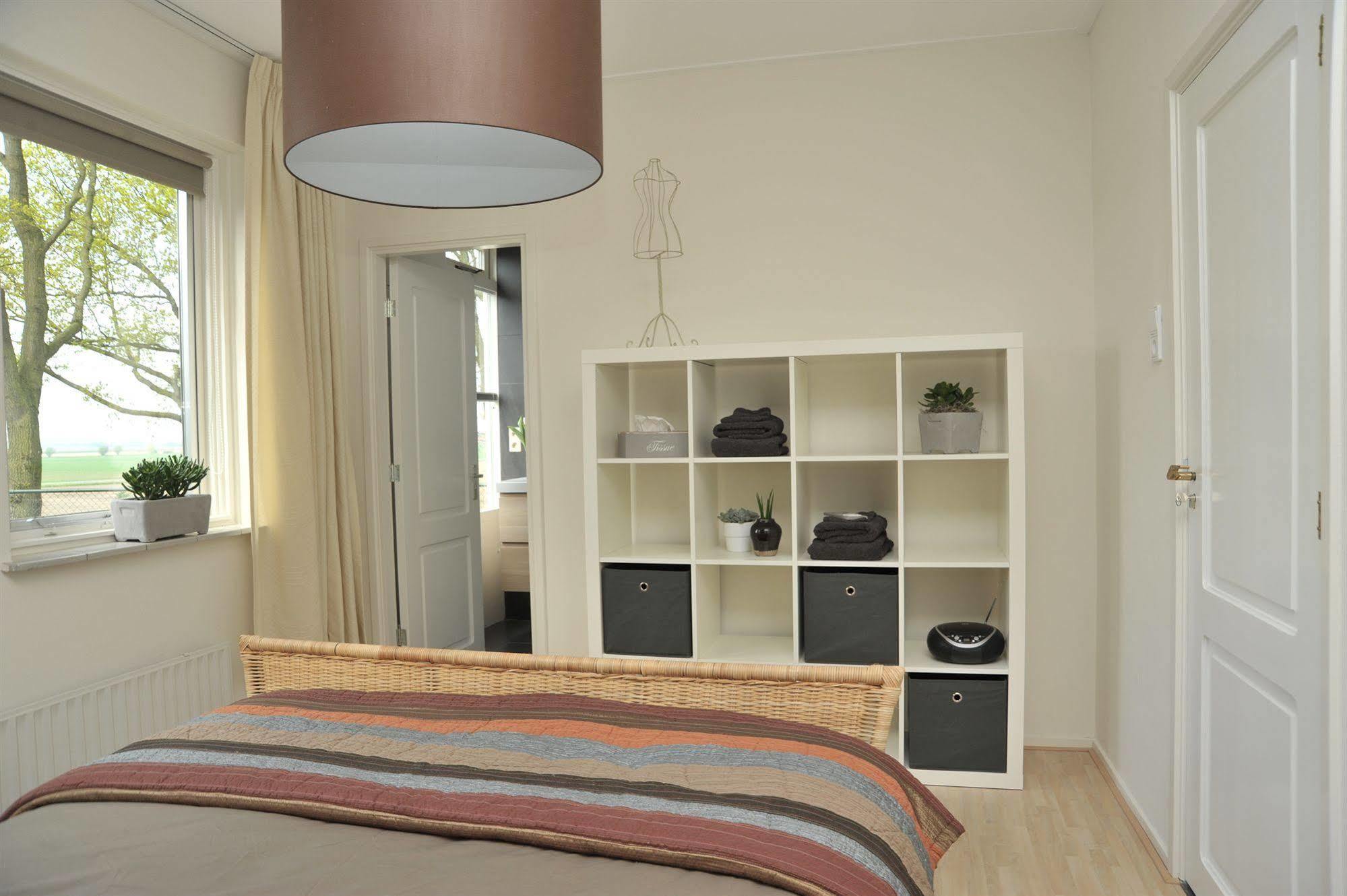 B&B Op De Brabantse Wal Halsteren 외부 사진