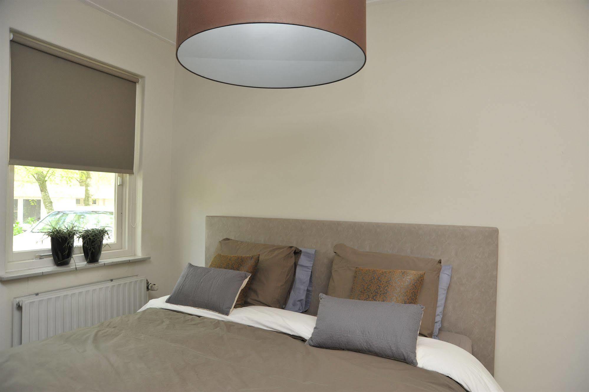 B&B Op De Brabantse Wal Halsteren 외부 사진